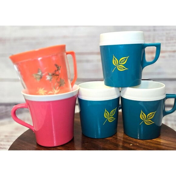 Vintage retro Plastic Teal Orange Mugs Set With Leaf, Butterfly Design, Retro - Picture 10 of 10